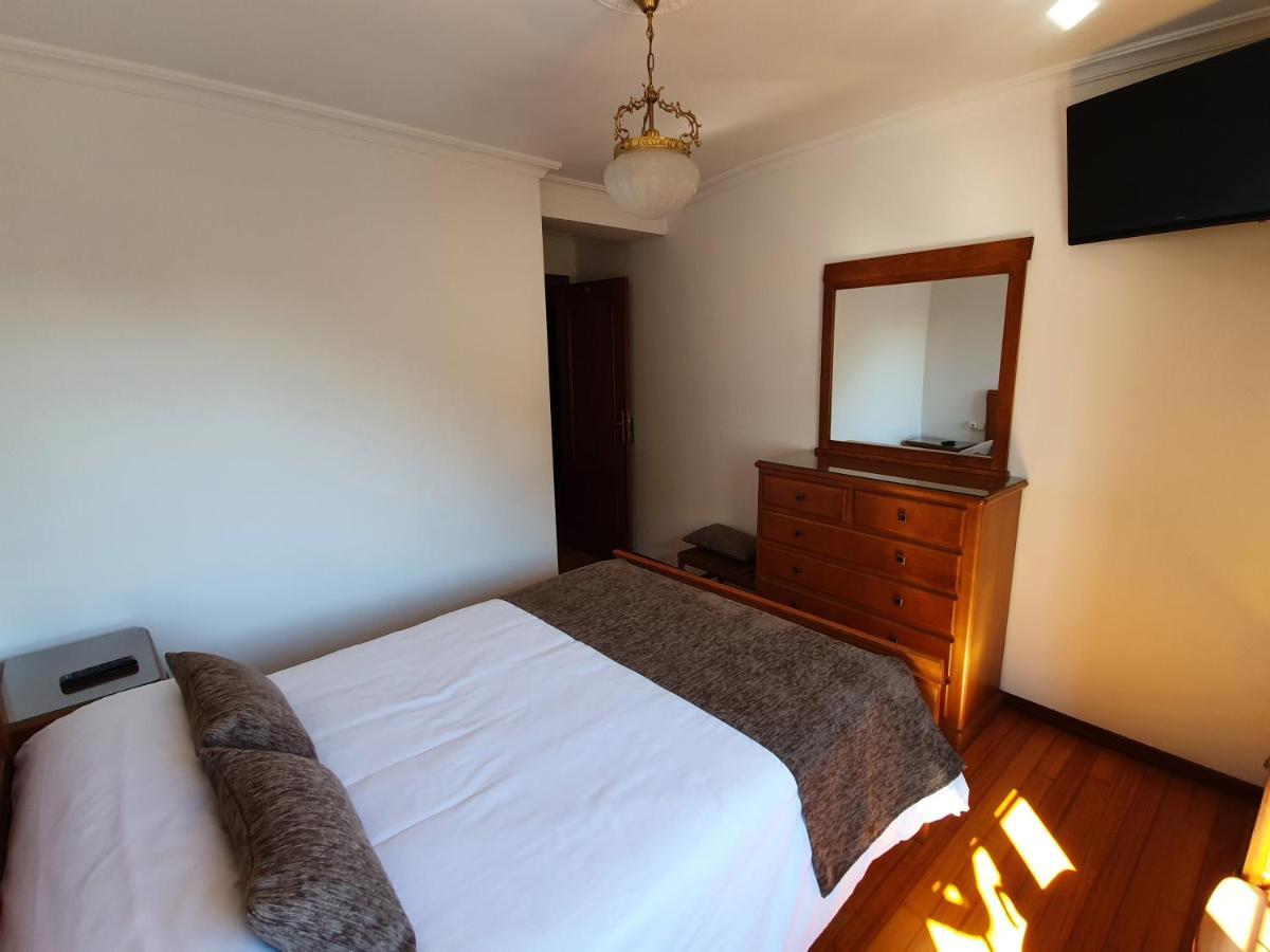 Hostal Giadas Santiago de Compostela Exterior photo