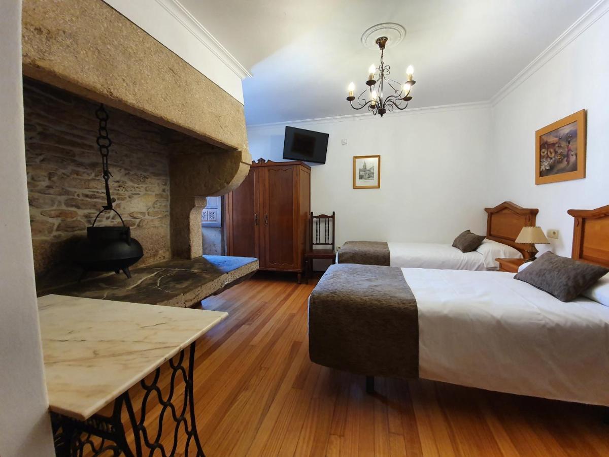 Hostal Giadas Santiago de Compostela Exterior photo